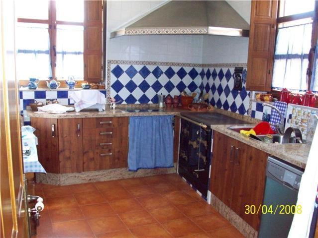 Hotel Rural La Veleta Murias de Rechivaldo Екстериор снимка